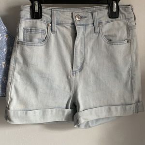 Guess Women’s Lightwash Blue Denim Rolled Cuff 90s It-Girl Jean Shorts